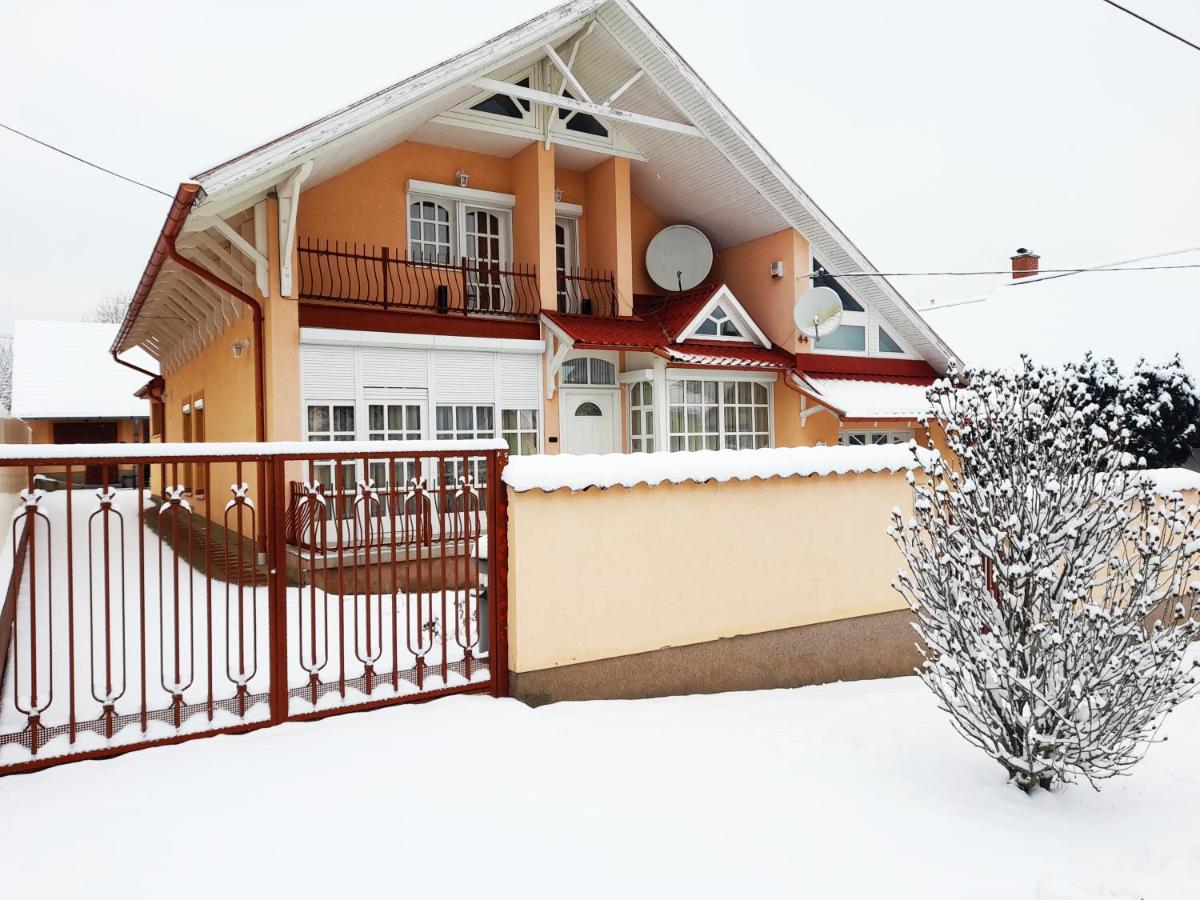 Mátra Wellness Vendégház Parádsasvár Exterior foto
