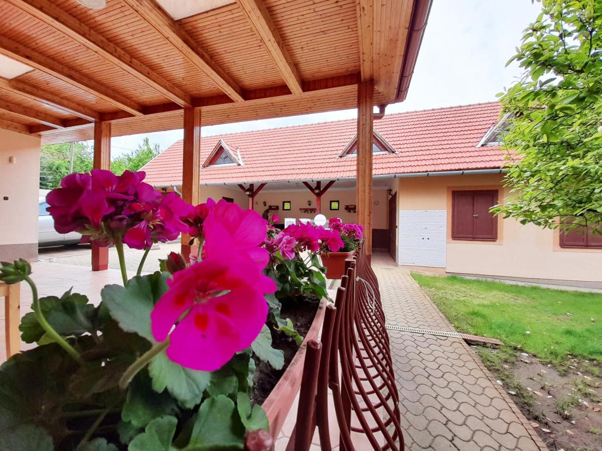 Mátra Wellness Vendégház Parádsasvár Exterior foto